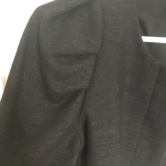 Black whoop blazer - Picture 3 of 9